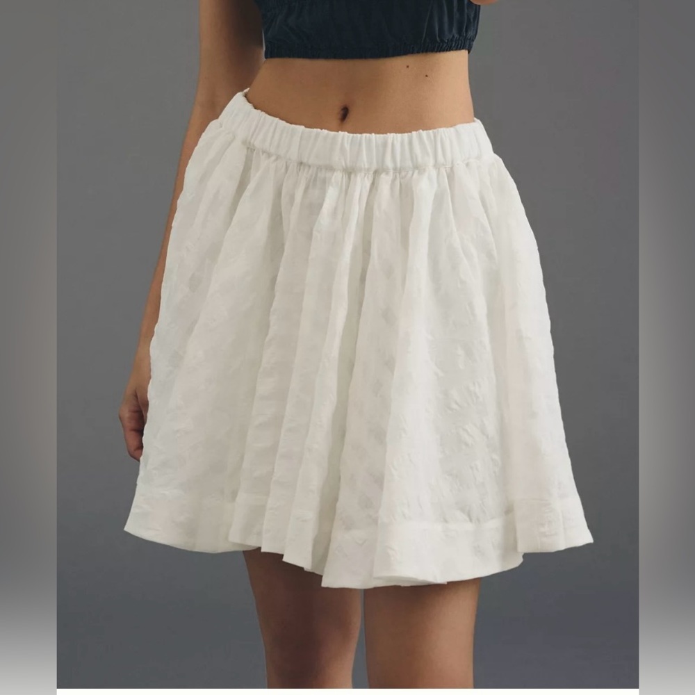 Maeve by Anthropologie A Line elastic waist white mini skirt size medium